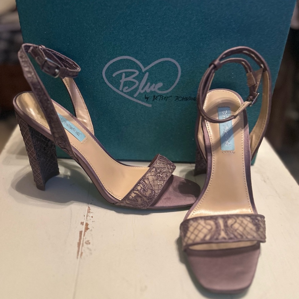 NEW Blue by Betsey Johnson Kani lace heels